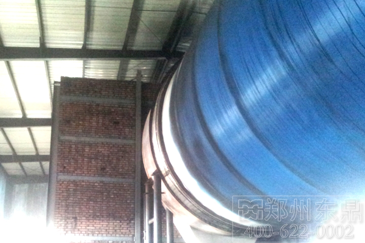 無煙煤在存放過程中濕后導致含水率過高，給后續(xù)燃燒以及加深環(huán)節(jié)帶來不利因素，為了解決此種情況，煤炭烘干機廠家根據(jù)不同使用需求開發(fā)了無煙煤烘干機生產(chǎn)線