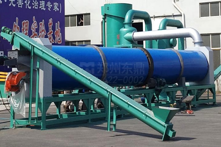 新型沼氣熱源生物質(zhì)有機肥烘干機設(shè)備可將高達(dá)七八十含水量的沼渣、糞便、鋸末等物料一次性烘干至安全貯藏水分標(biāo)準(zhǔn)。